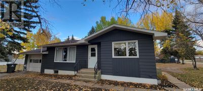 500 Broad St, House other with 3 bedrooms, 2 bathrooms and null parking in Cut Knife SK | Image 1