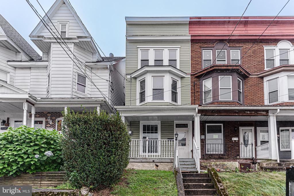 Arlington St, Tamaqua, PA 18252