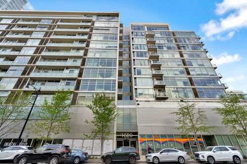 1117-1620 S Michigan Ave, Chicago, IL, 60616-4695 | Card Image