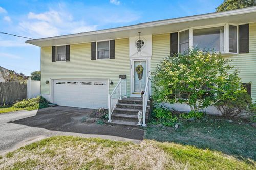 40 Opal Ave, Portsmouth, NH, 03801-3510 | Card Image