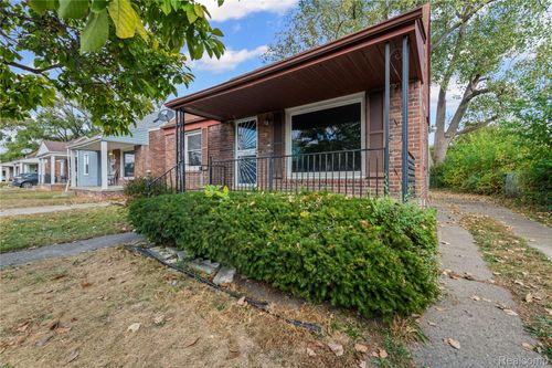 20014 Southfield Fwy, Detroit, MI, 48235-2267 | Card Image