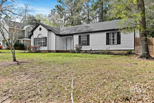 109 Meadow Wood Dr, Daphne, AL, 36526-8023 | Card Image