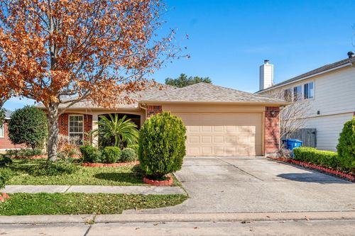 9710 Golden Park Ln, Houston, TX, 77088-2216 | Card Image