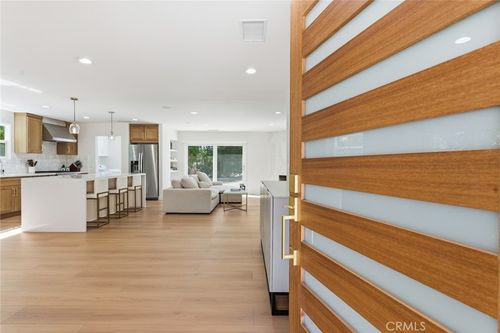 24258 Highlander Rd, West Hills, CA, 91307-1244 | Card Image