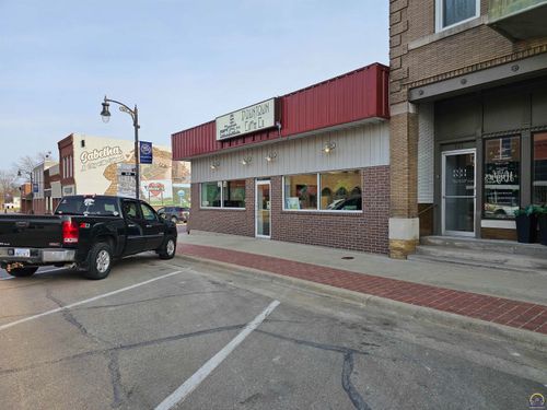 901 Main St, Sabetha, KS, 66534-1828 | Card Image