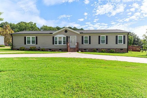 152 Rocks Edge Ln, Smithfield, NC, 27577-9618 | Card Image