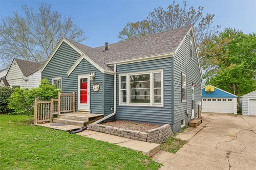 1418 57th Place, Des Moines, IA, 50311 | Card Image