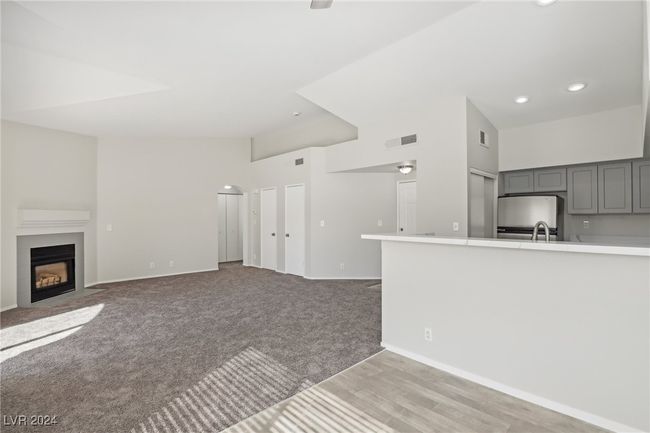 UNIT-201 - 4811 Black Bear Rd, Condo with 2 bedrooms, 2 bathrooms and null parking in Las Vegas NV | Image 9