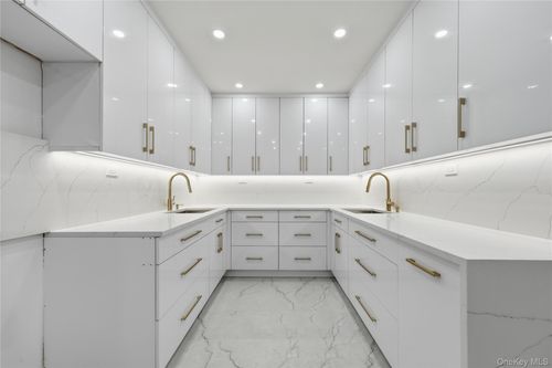 1-47 S 8th St, Brooklyn, NY, 11249-5981 | Card Image