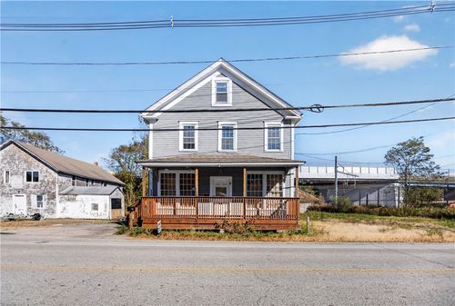 590 Davisville Rd, North Kingstown, RI, 02852-1763 | Card Image