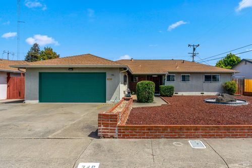746 Tobin Drive W, Vallejo, CA, 94589 | Card Image