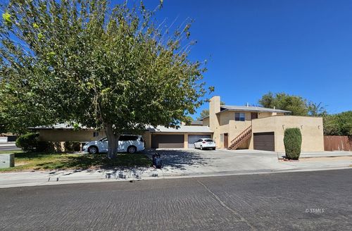 712 S Norma St, Ridgecrest, CA, 93555 | Card Image