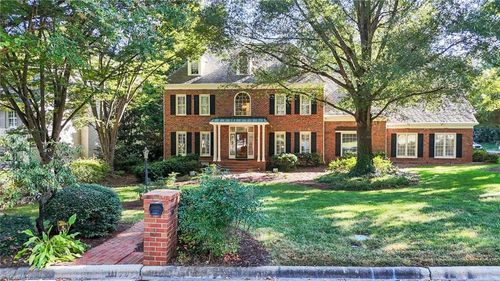 200 Manchester Pl, Greensboro, NC, 27410-6082 | Card Image