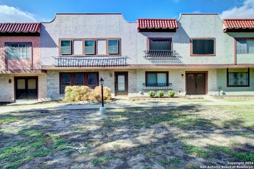 6810 Crown Rdg, San Antonio, TX, 78239-1514 | Card Image