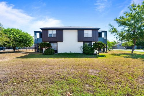 1410 Moore Ave, Portland, TX, 78374-3030 | Card Image