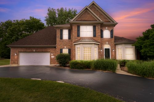 4308 Royal Windyne Ct, St. Charles, IL, 60174-8723 | Card Image