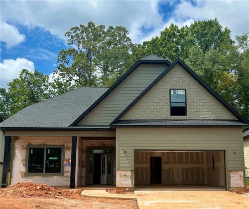 114 Shale Dr, Central, SC, 29630-9001 | Card Image