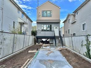 Freeborn St, Staten Island, NY 10306