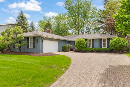 228 Pembroke Rd, Naperville, IL, 60540-5627 | Card Image