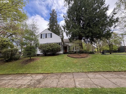 2909 Ne Ainsworth St, Portland, OR, 97211-6749 | Card Image