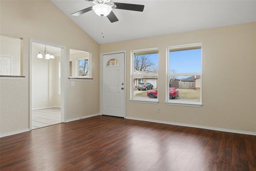 12404 Sw 13th Street, Yukon, OK, 73099 | Card Image