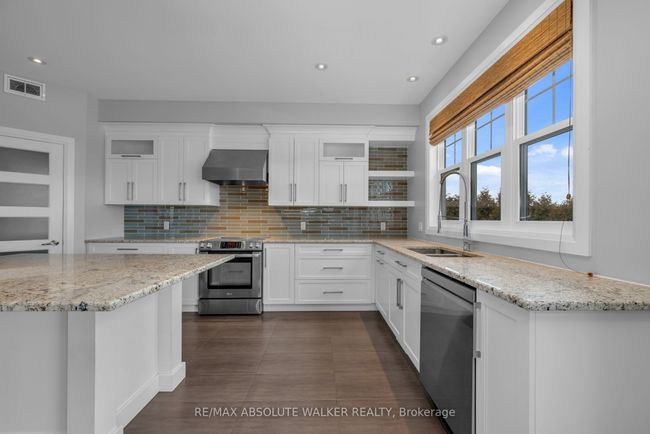 5617 Maklynne Way, House other with 5 bedrooms, 3 bathrooms and 9 parking in Vars ON | Image 17