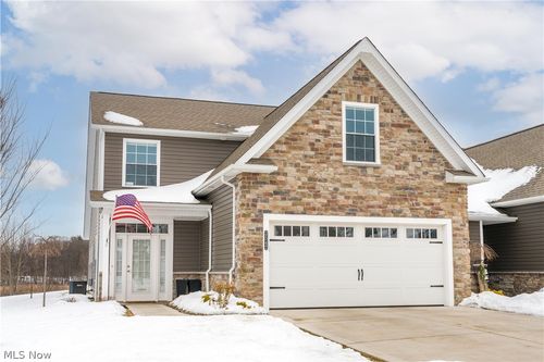 3542 Red Tail Cir Nw, Canton, OH, 44708-1105 | Card Image