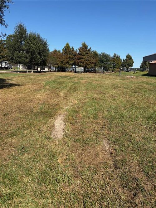 422 Louisiana Ave, Lake Arthur, LA, 70549-4314 | Card Image