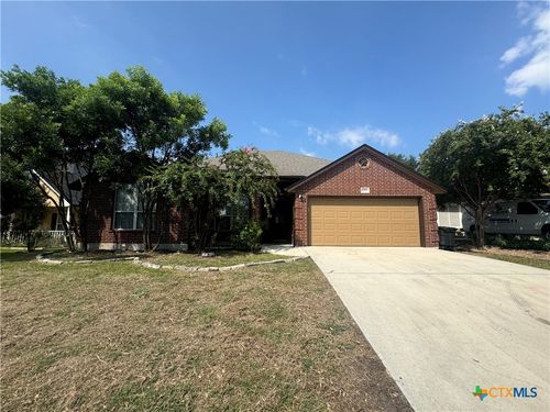 2062 N Ranch Estates Blvd, New Braunfels, TX, 78130-9073 | Card Image
