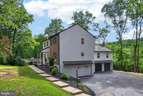 303 Norwood Rd, Downingtown, PA, 19335-3213 | Card Image