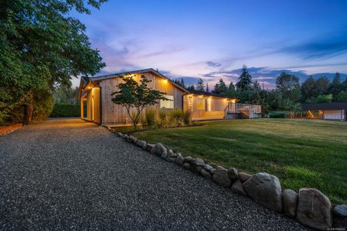 2925 Baird Rd, Courtenay, BC, V9N9N6 | Card Image