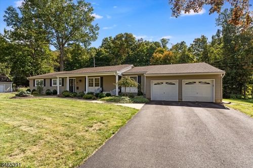 5 Beech Dr, Morris Plains, NJ, 07950-2401 | Card Image