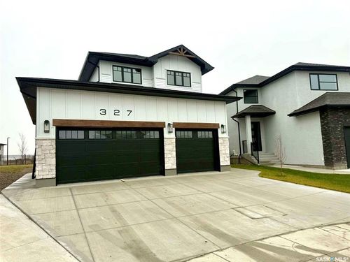 327 Woolf Bay, Saskatoon, SK, S7W1E5 | Card Image