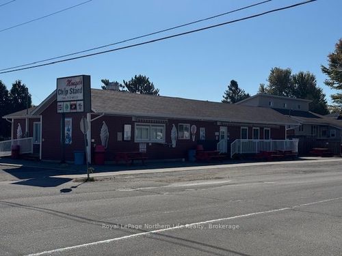 276 Nipissing St, Sturgeon Falls, ON, P2B3B1 | Card Image