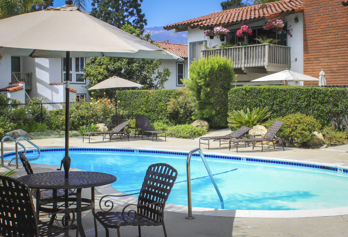 Residential in SANTA BARBARA 3