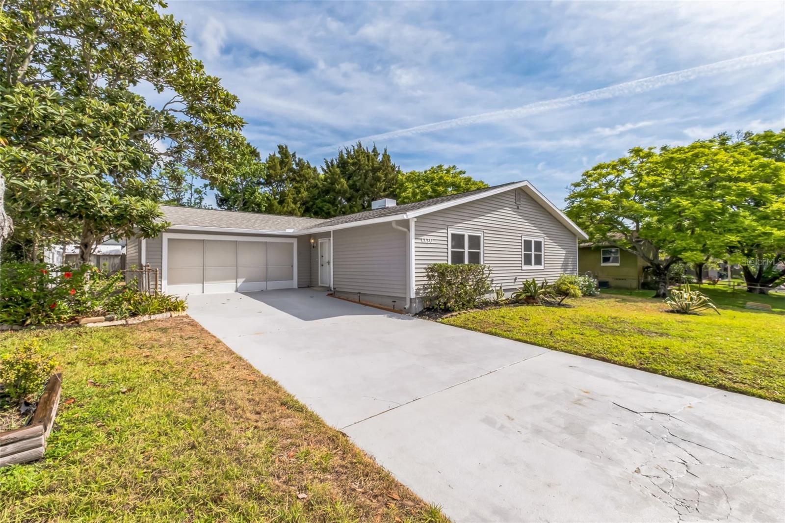 1330 S Paradise Lane, Sold in Daytona Beach - Zoocasa