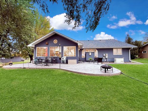 1402 William Ave, Montevideo, MN, 56265-2262 | Card Image
