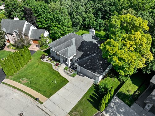 5123 Regents Park Rd, Rockford, IL, 61107-5069 | Card Image