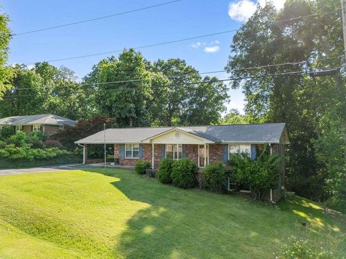 8 Montre Cir Se, Silver Creek, GA, 30173-2366 | Card Image