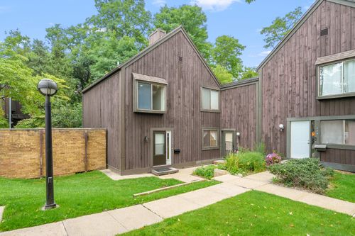 238 Falkirk Ct, Kalamazoo, MI, 49006-4355 | Card Image