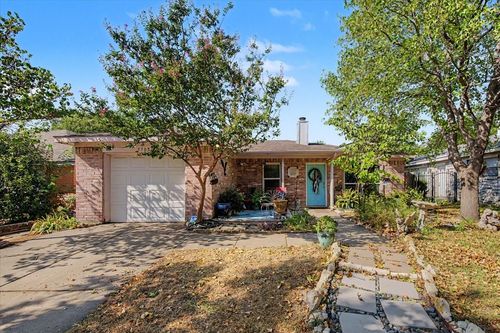 5705 Heatherglen Ter, Fort Worth, TX, 76179-3773 | Card Image