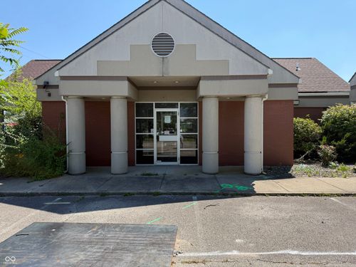 3605 N Broadway Ave, Muncie, IN, 47303-1001 | Card Image