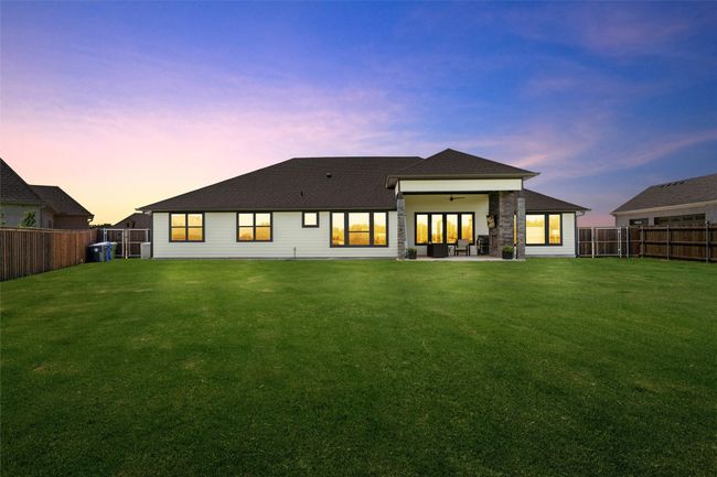 904 Glorietta Ave, House other with 3 bedrooms, 3 bathrooms and null parking in Mcgregor TX | Image 28