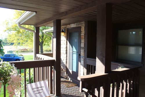 1323 Lauderdale Pl, Onalaska, WI, 54650-3277 | Card Image
