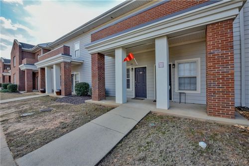 815-3218 Veterans Memorial Pkwy, Tuscaloosa, AL, 35404-4218 | Card Image