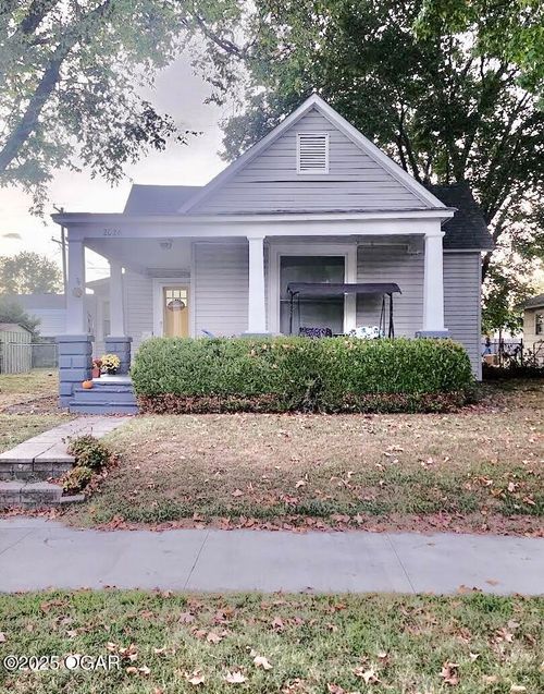 2026 Bird Ave, Joplin, MO, 64804-1828 | Card Image