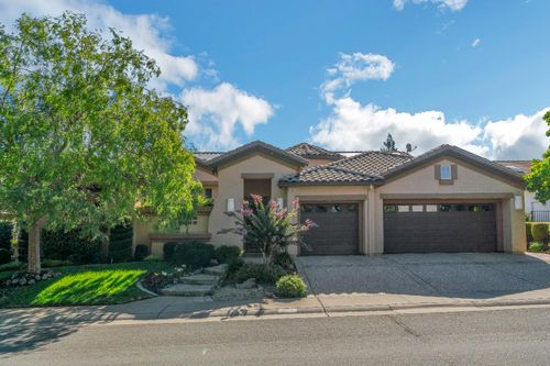 1663 Barn Valley Ln, Lincoln, CA, 95648-8607 | Card Image