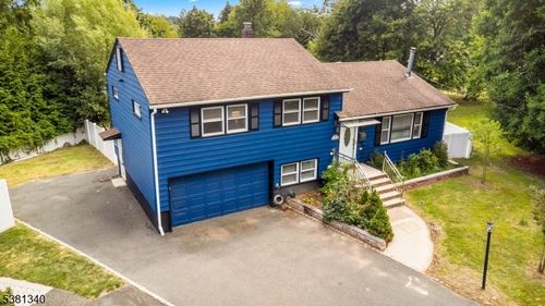 4 Rosemont Ct, West Orange, NJ, 07052-2212 | Card Image