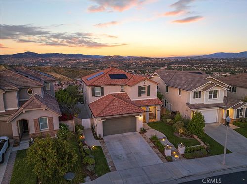 28886 N West Hills Dr, Valencia, CA, 91354-3054 | Card Image