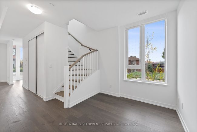 112 - 15 Maryport Ave, Condo with 4 bedrooms, 3 bathrooms and null parking in North York ON | Image 11